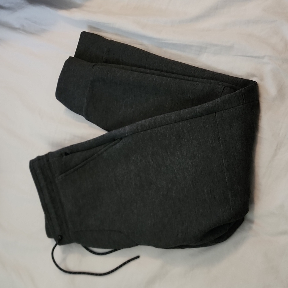 AE Joggers
